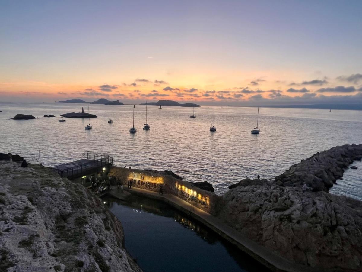 Appartement Sur La Corniche Kennedy Face A La Mer Marseille Eksteriør bilde